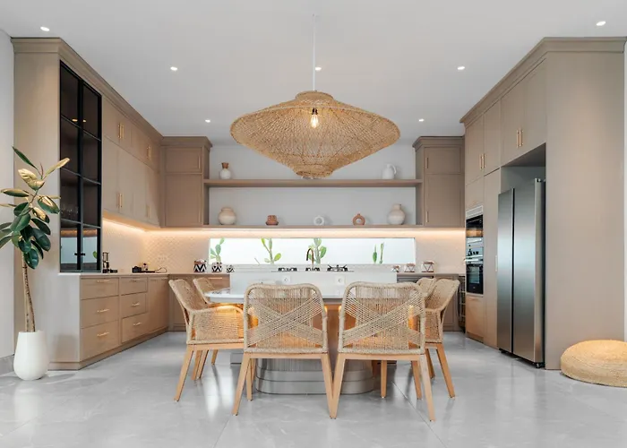 Casa Contenta - Luxury 5br Private Pool Villa *
